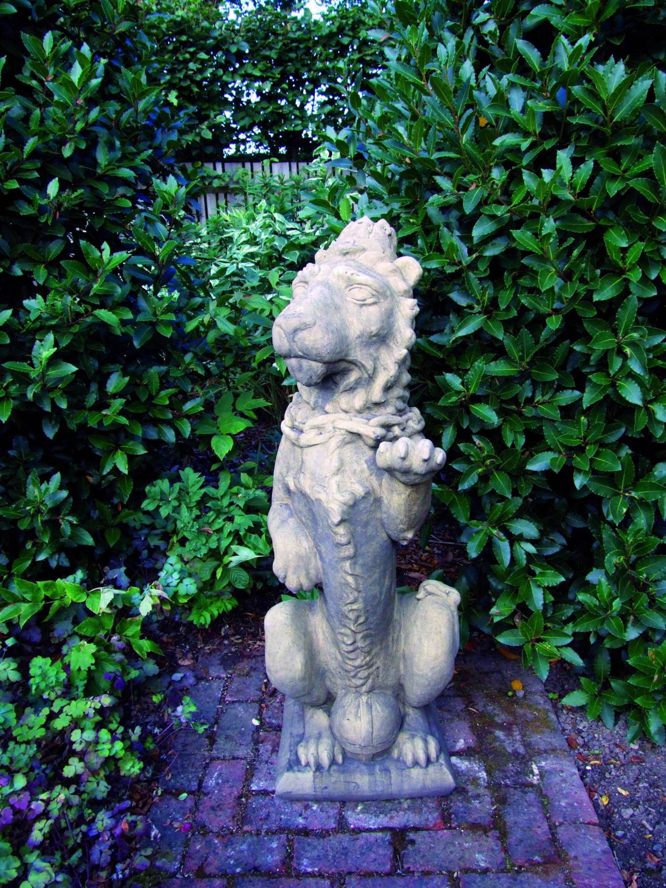 Heraldic Lion Garden Statue