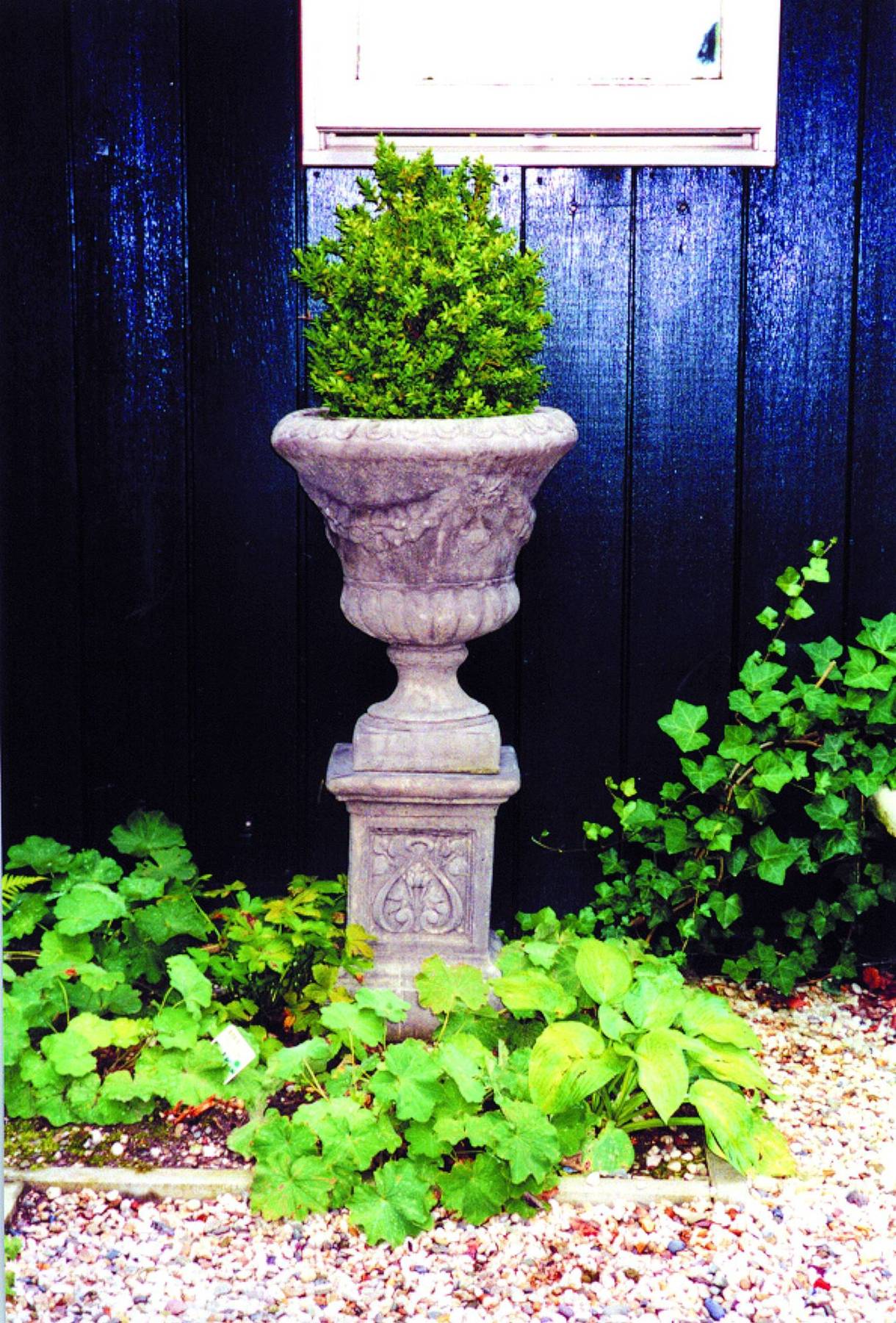 Laurel Stone Garden Vase