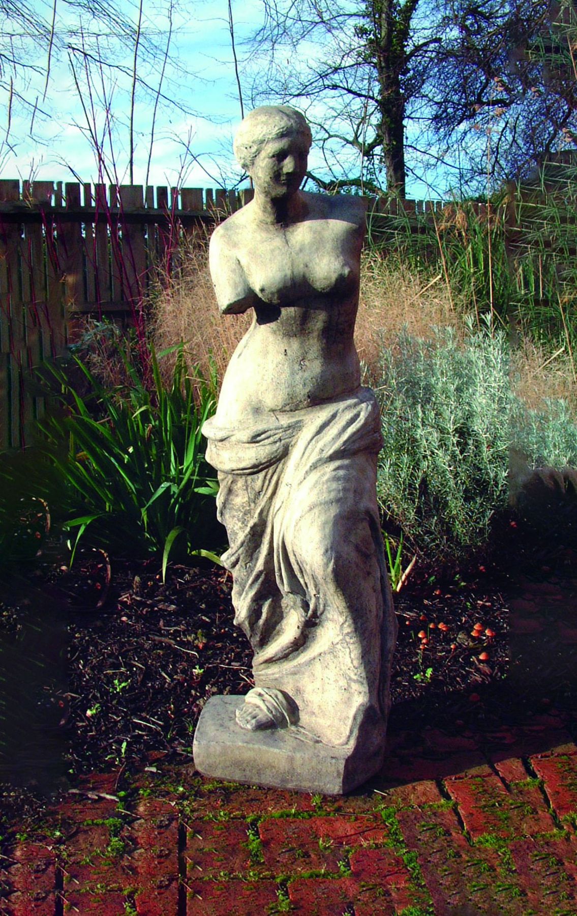 Large Venus Di Milo Garden Statue